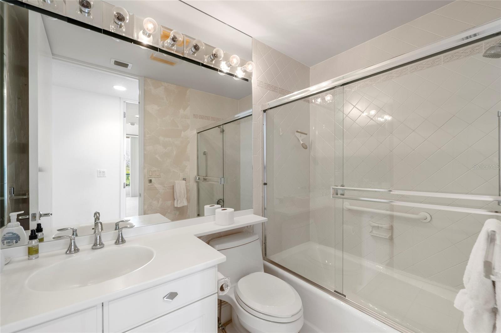 3060 GRAND BAY BLVD #133 — photo 34