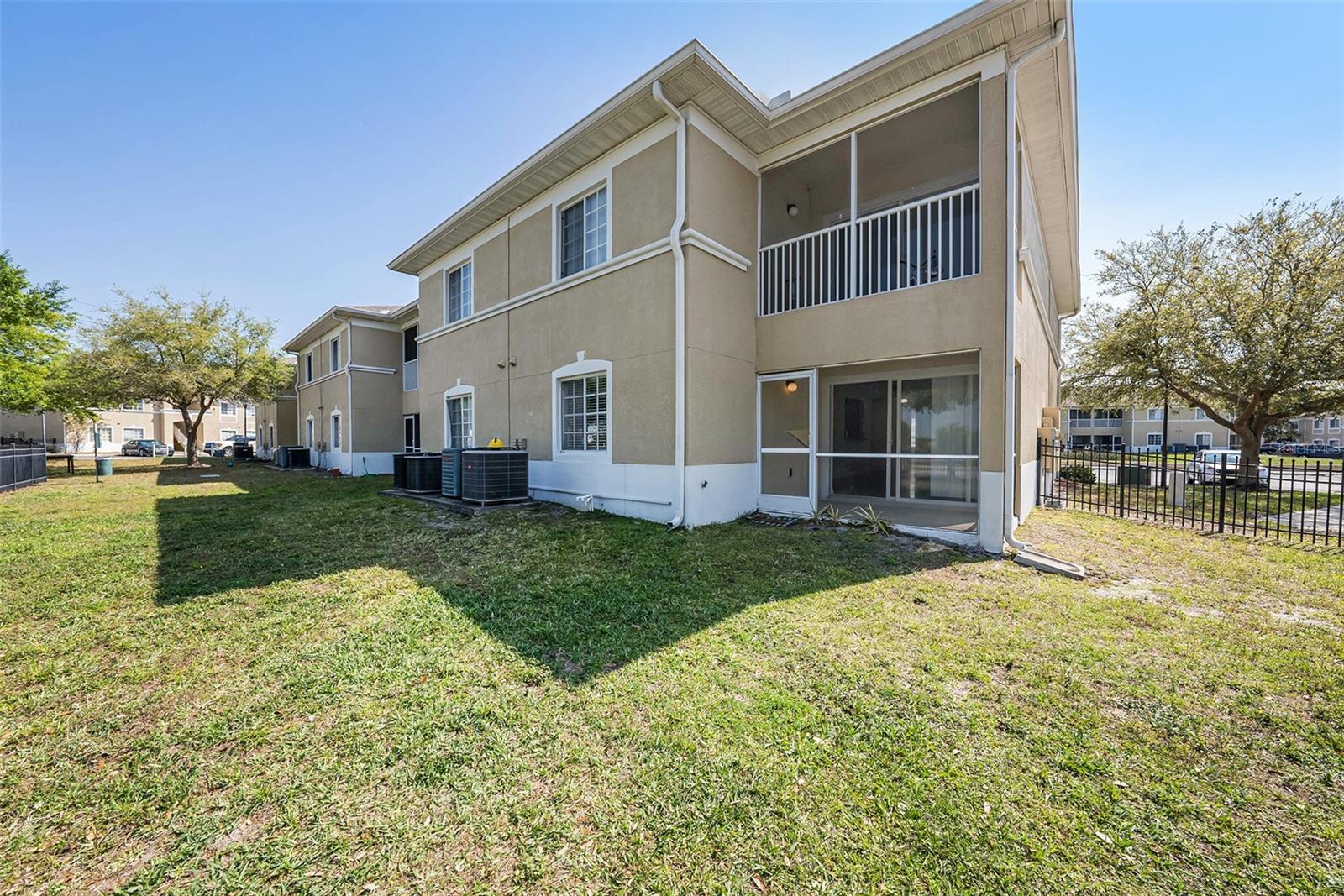 6011 SKYDALE WAY #101 — photo 24