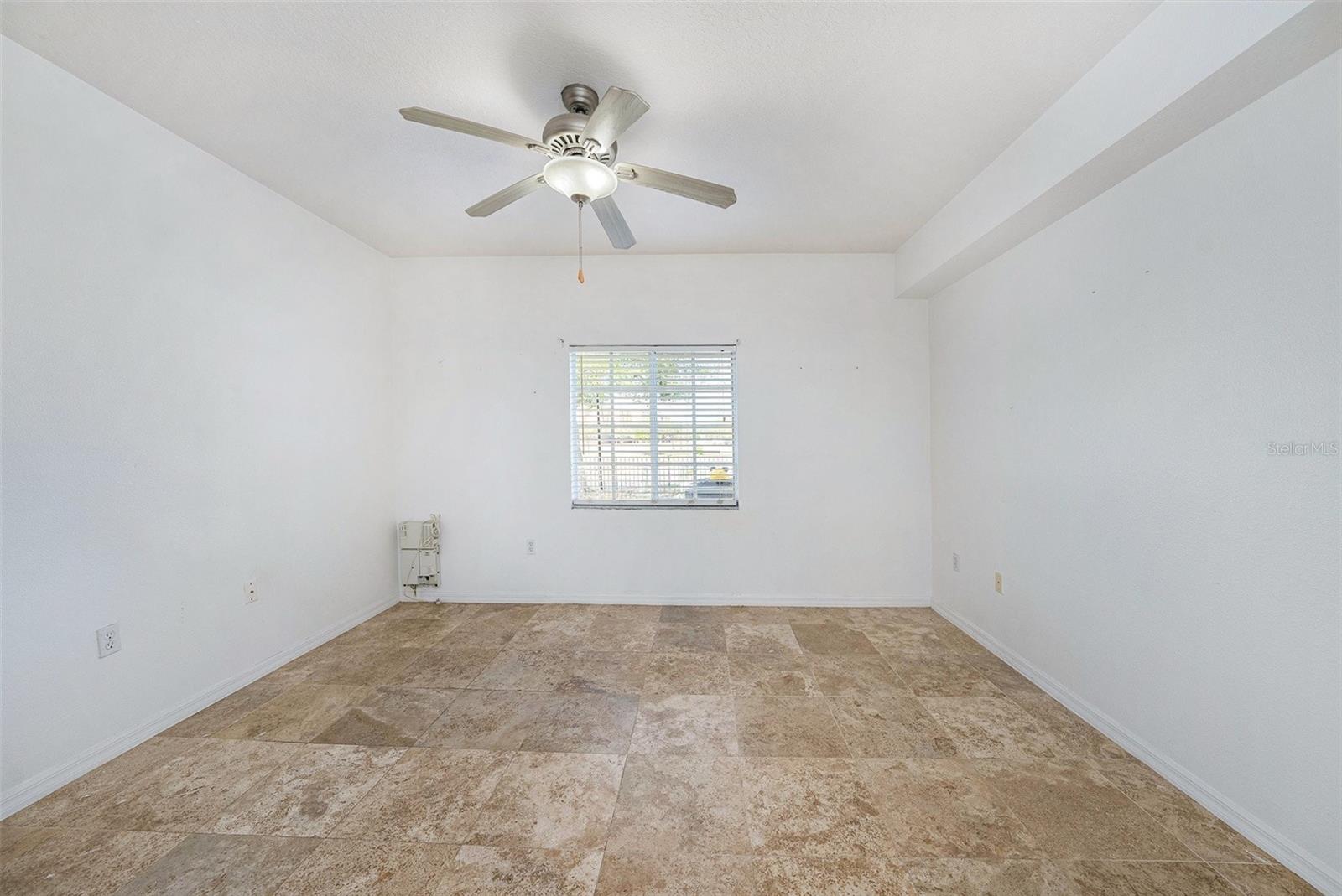 6011 SKYDALE WAY #101 — photo 15