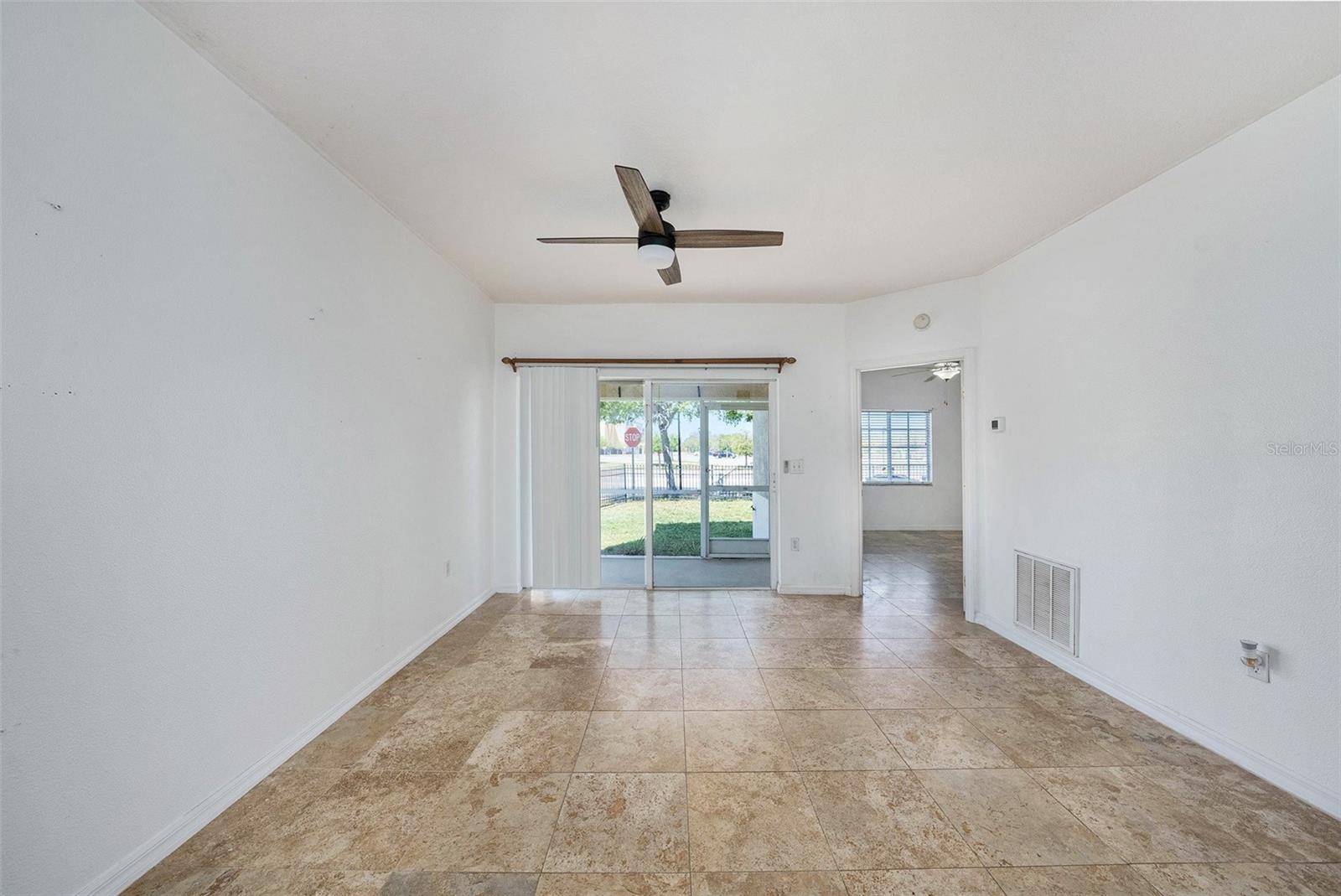 6011 SKYDALE WAY #101 — photo 18