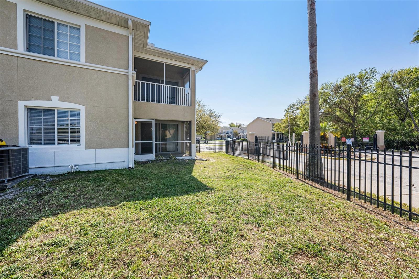 6011 SKYDALE WAY #101 — photo 23