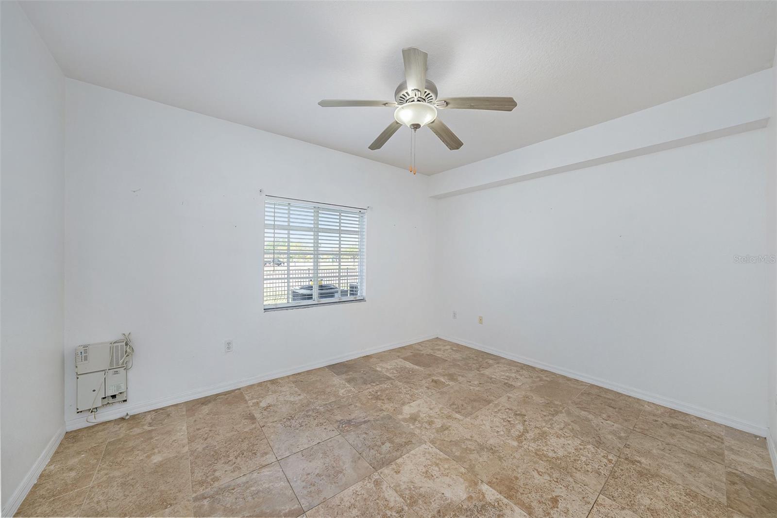 6011 SKYDALE WAY #101 — photo 11