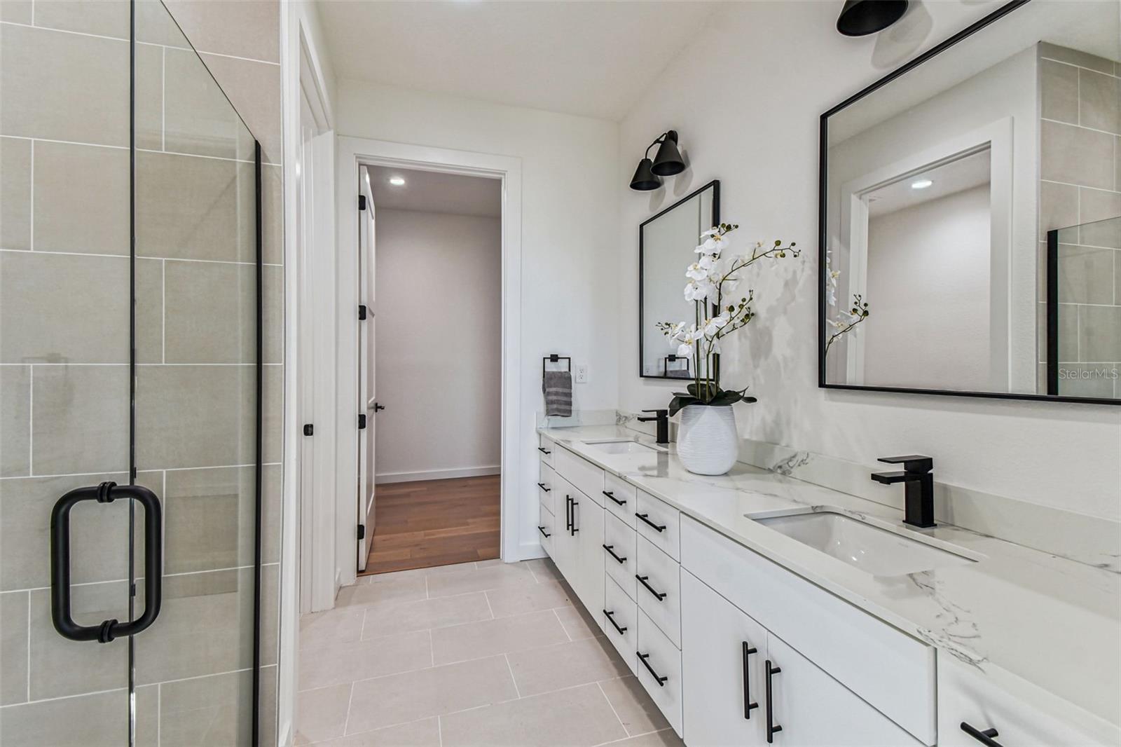 1218 E KAY ST #18 — photo 50