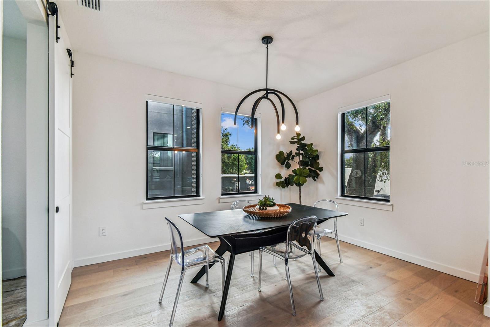 1218 E KAY ST #18 — photo 37