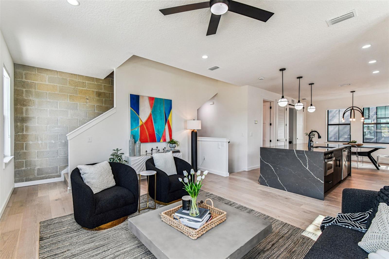 1218 E KAY ST #18 — photo 35