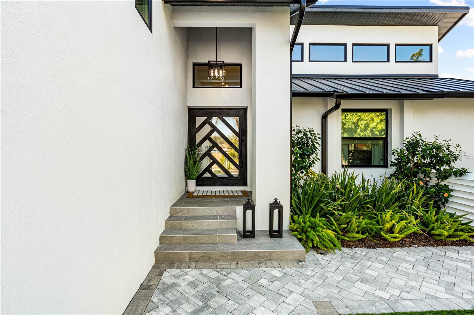 2500 MONTEREY ST — photo 4