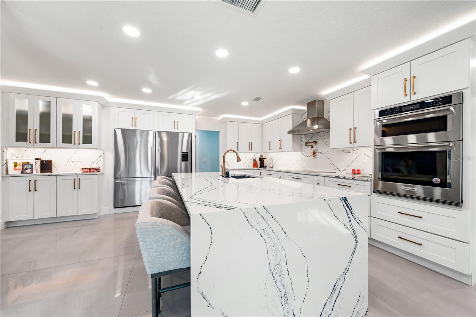 2500 MONTEREY ST — photo 16