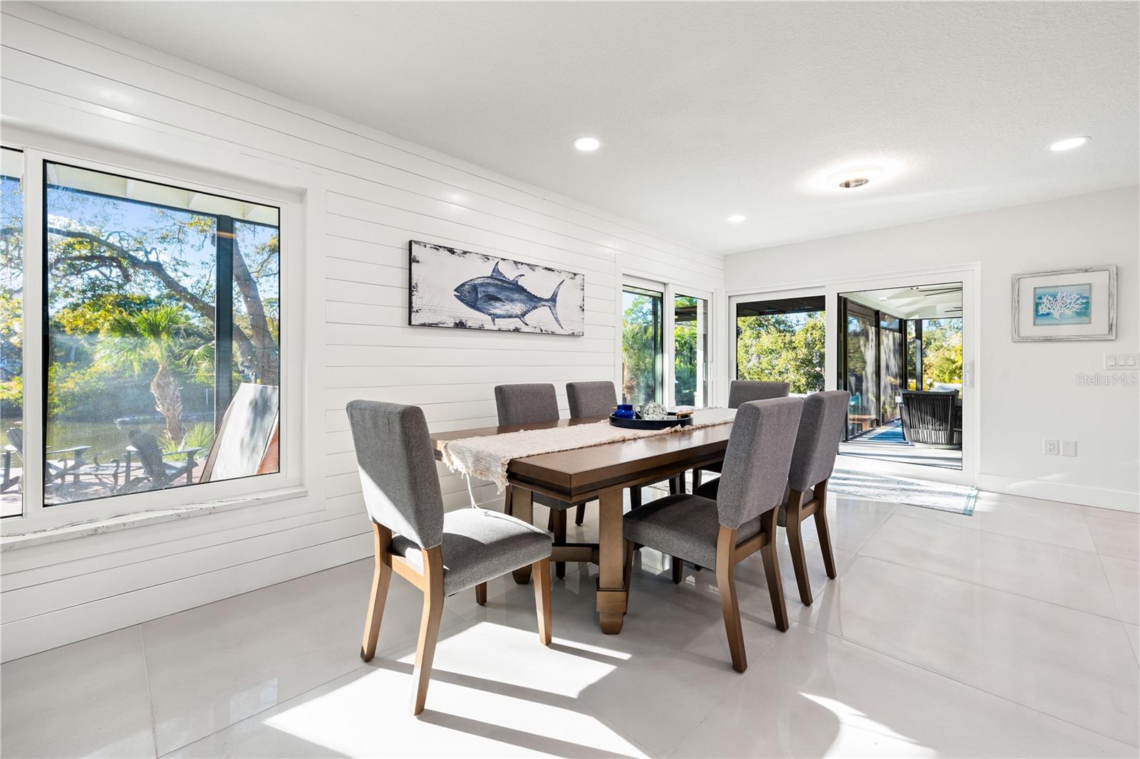2500 MONTEREY ST — photo 27
