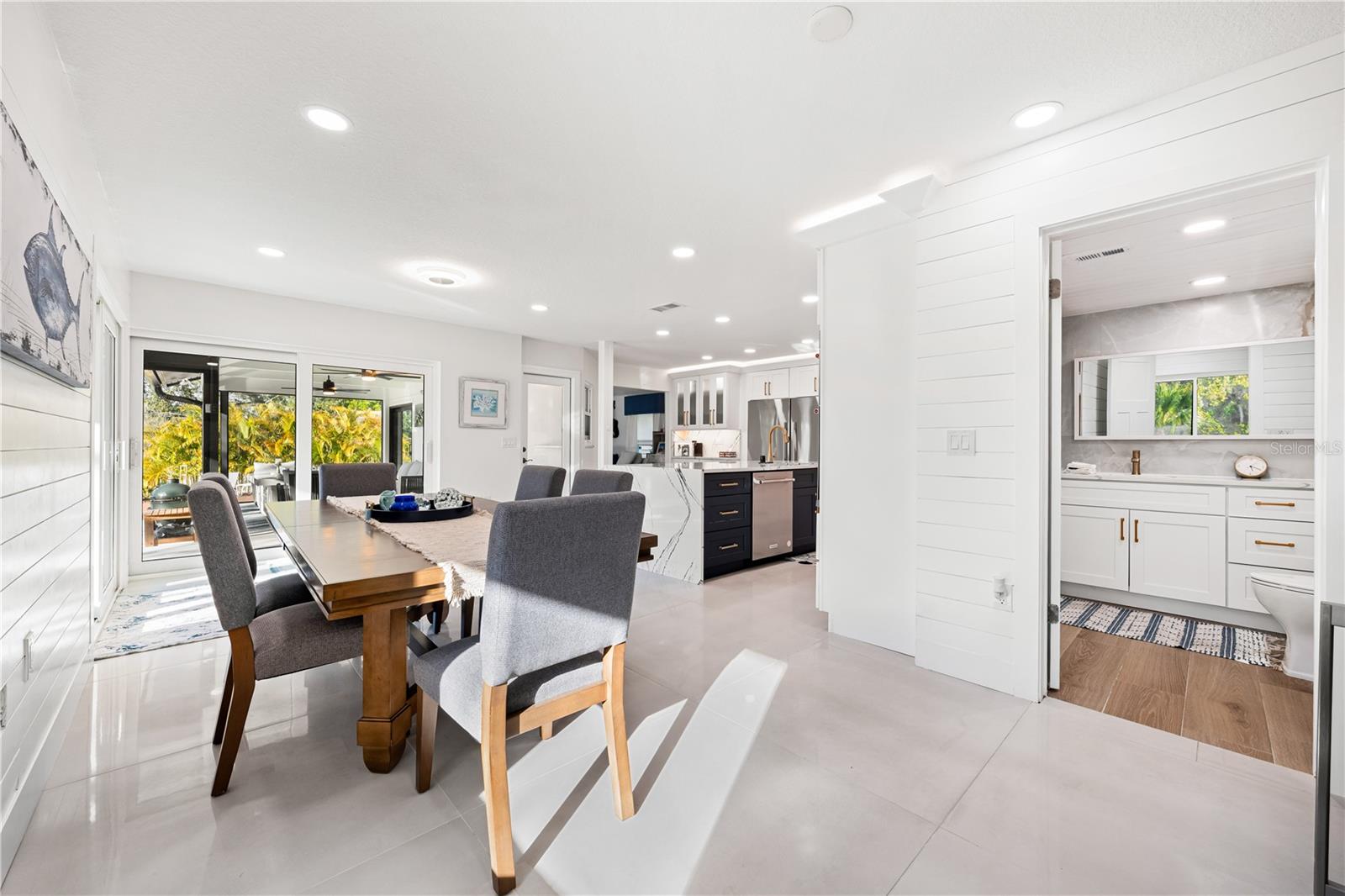 2500 MONTEREY ST — photo 29