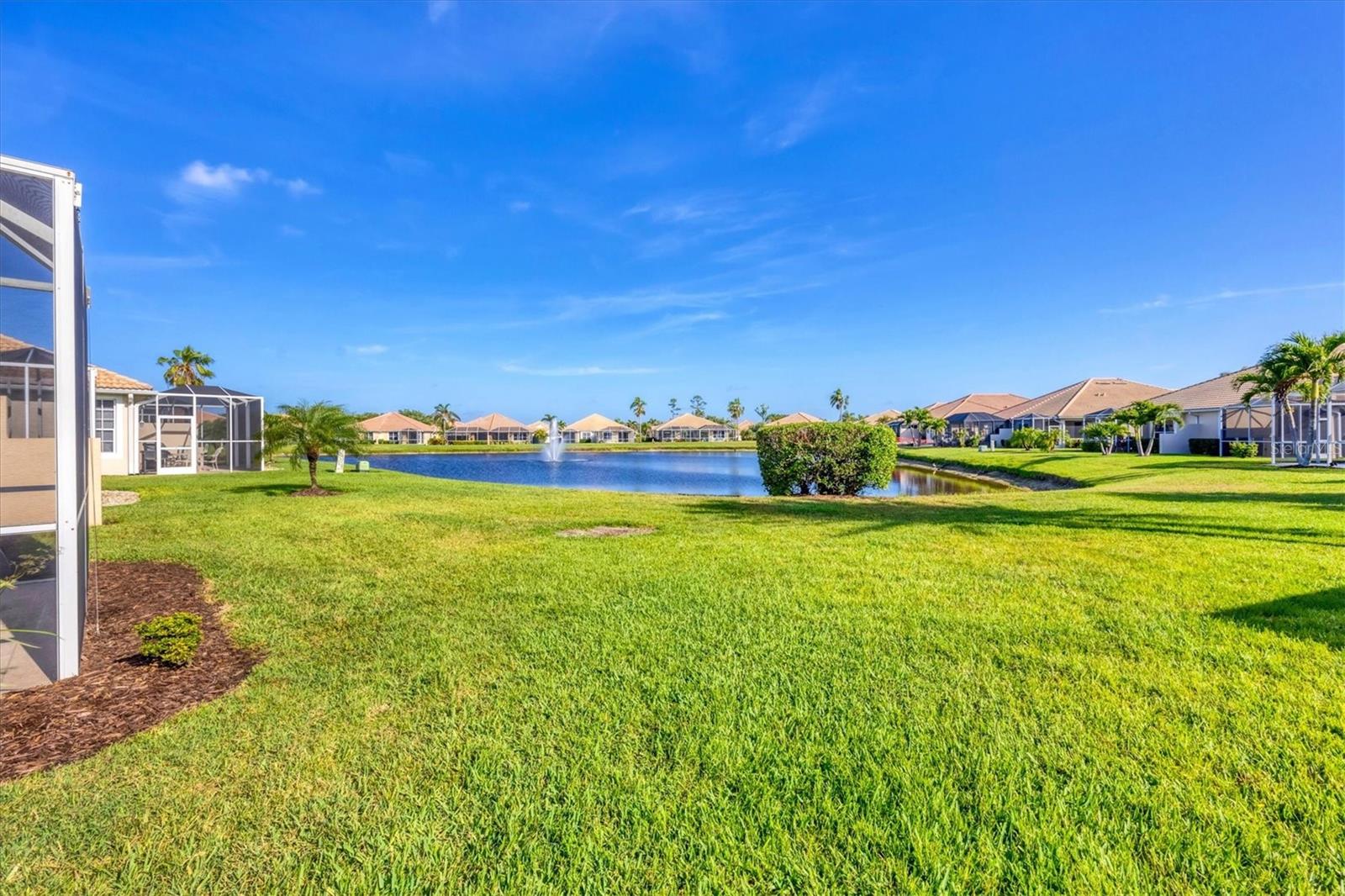 4980 WHISPERING OAKS DR — photo 37