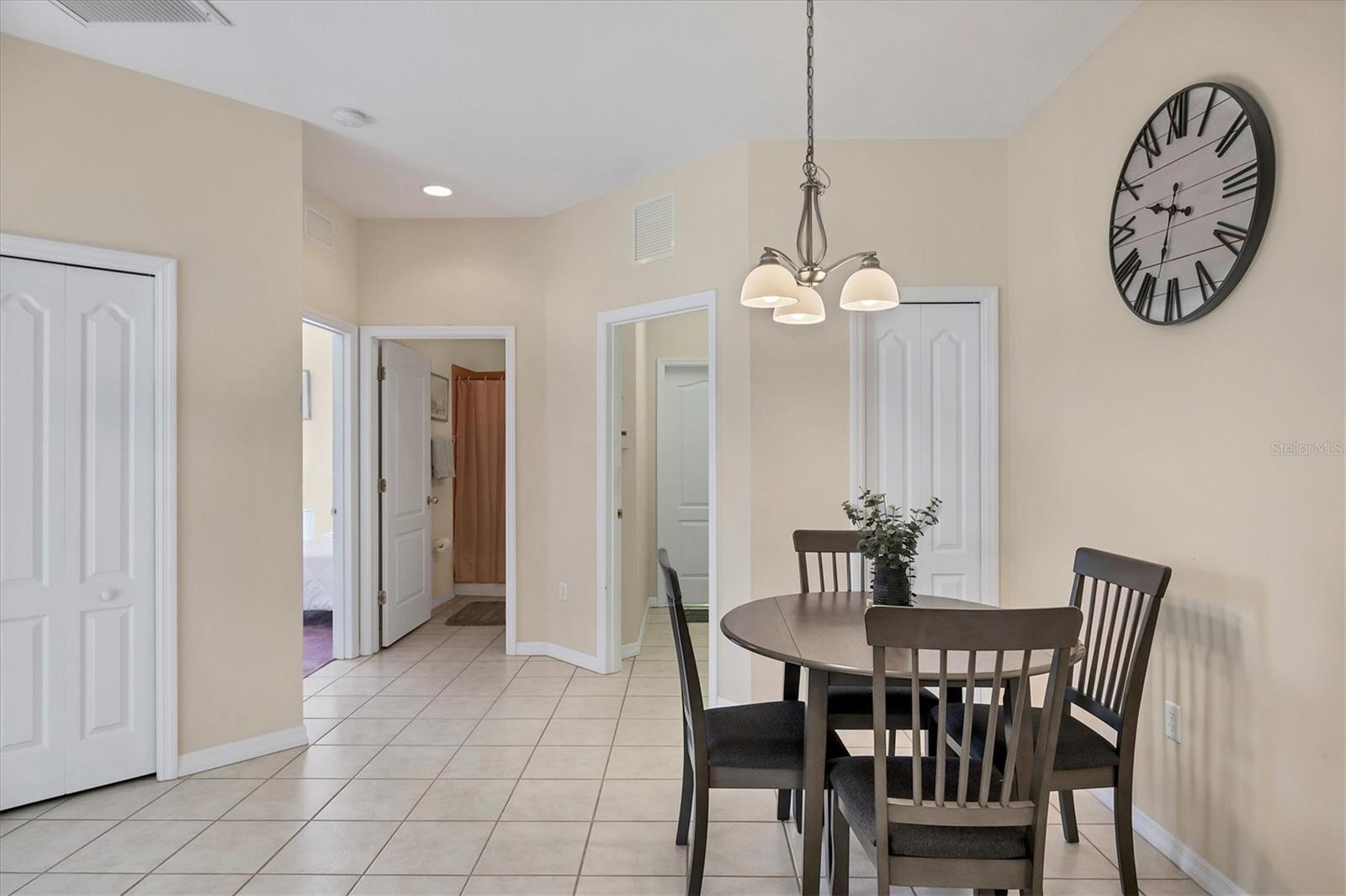 4980 WHISPERING OAKS DR — photo 21