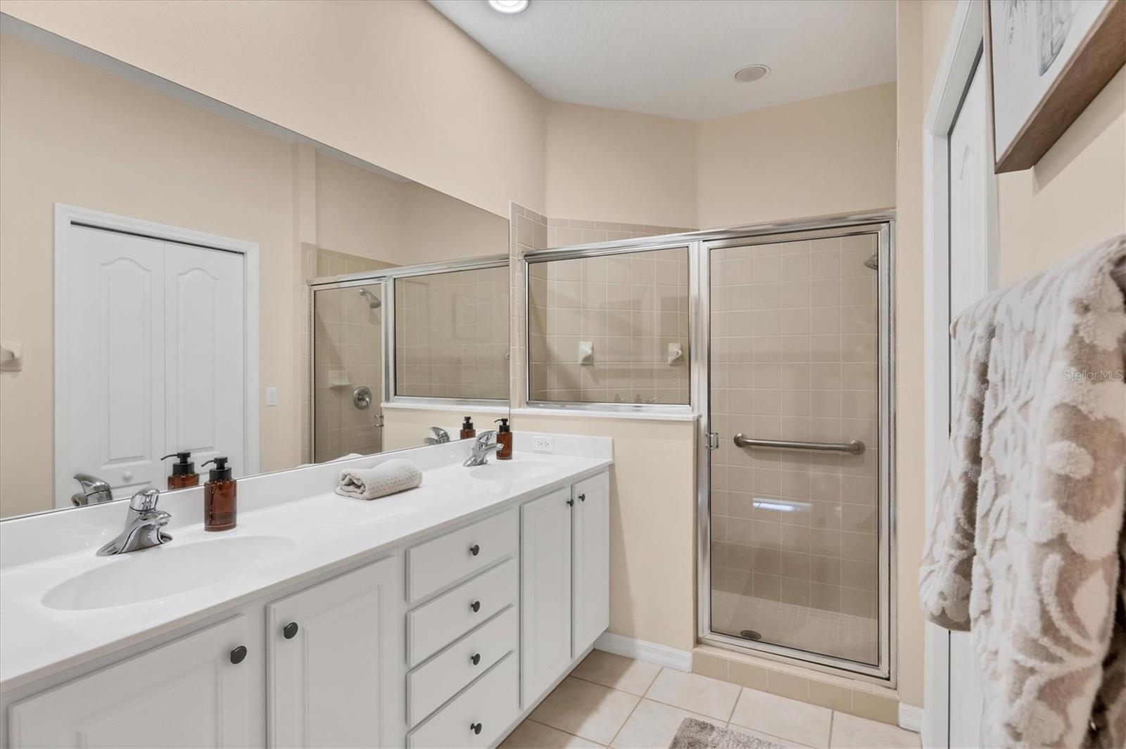 4980 WHISPERING OAKS DR — photo 28