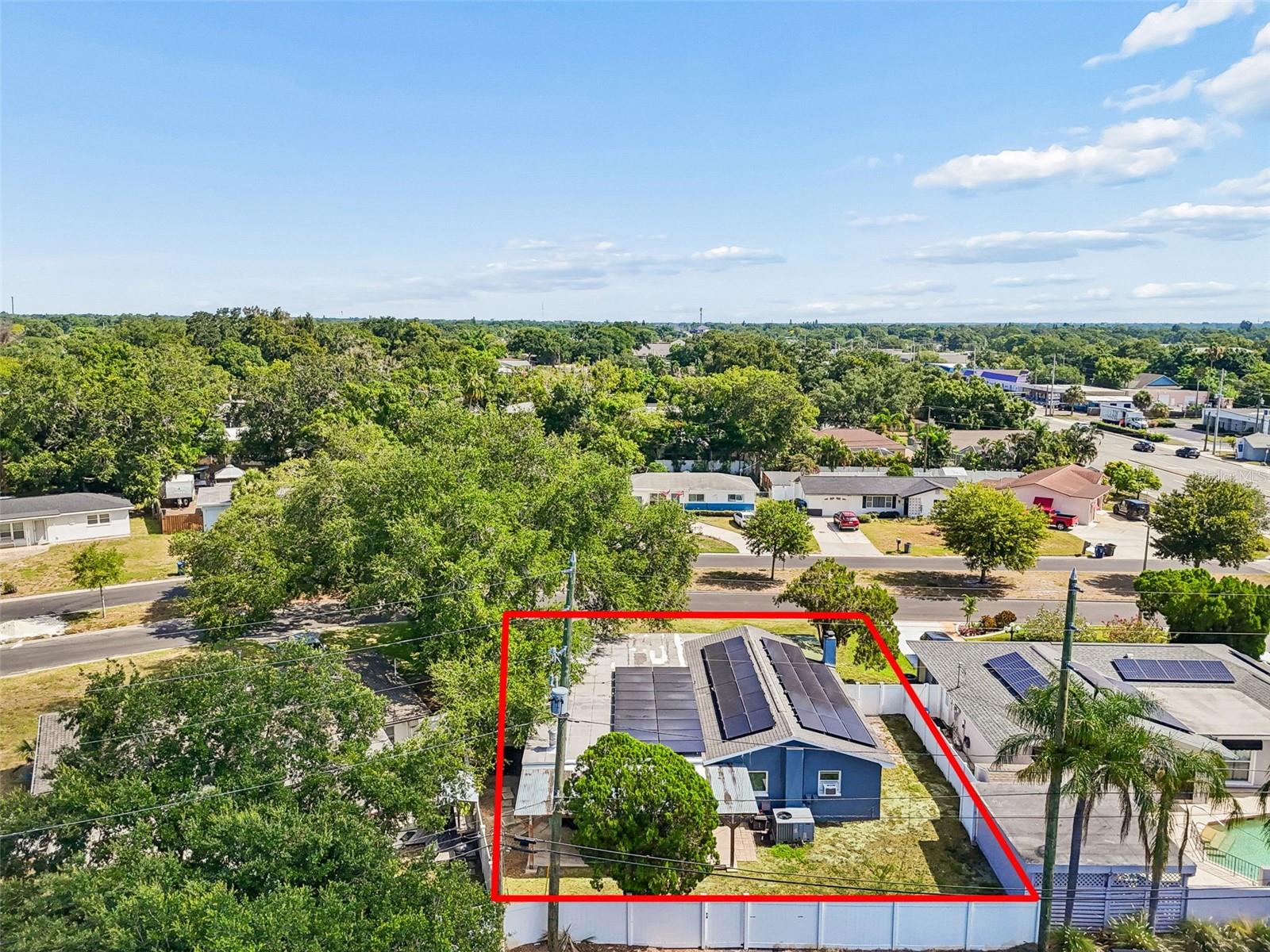 10748 VILLAGE GREEN AVE — photo 3