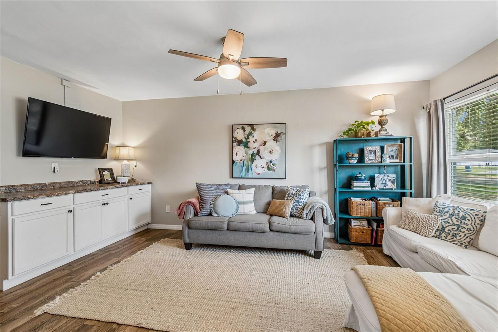 10748 VILLAGE GREEN AVE — photo 13