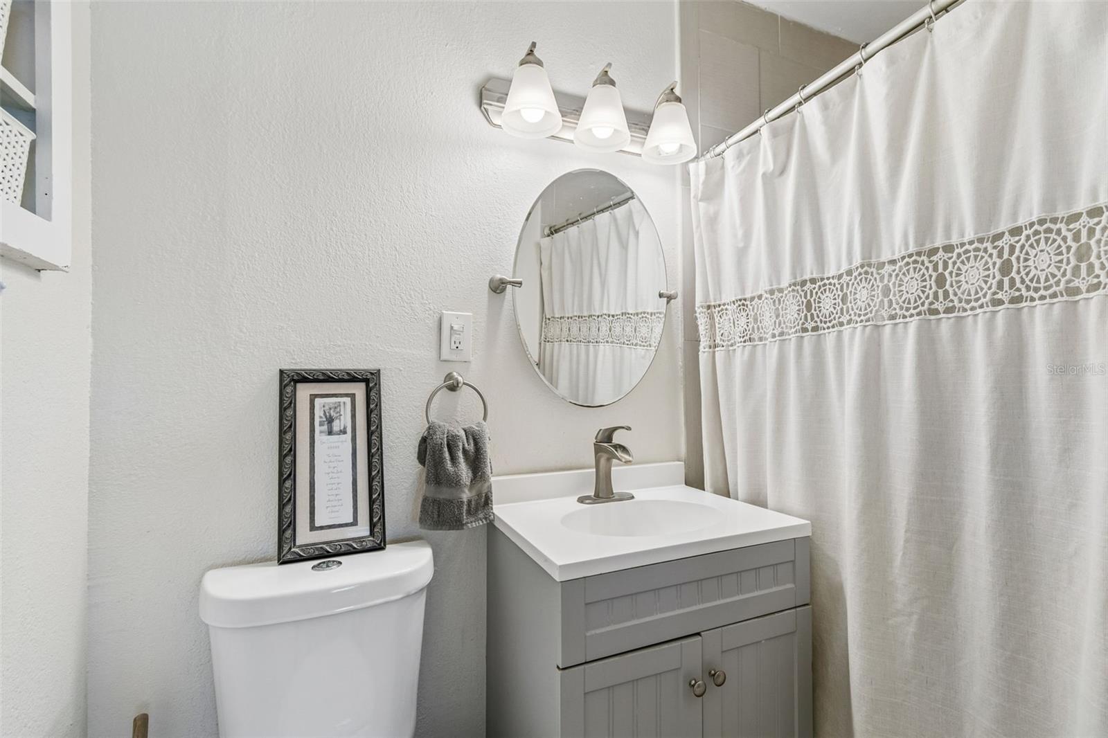 10748 VILLAGE GREEN AVE — photo 18