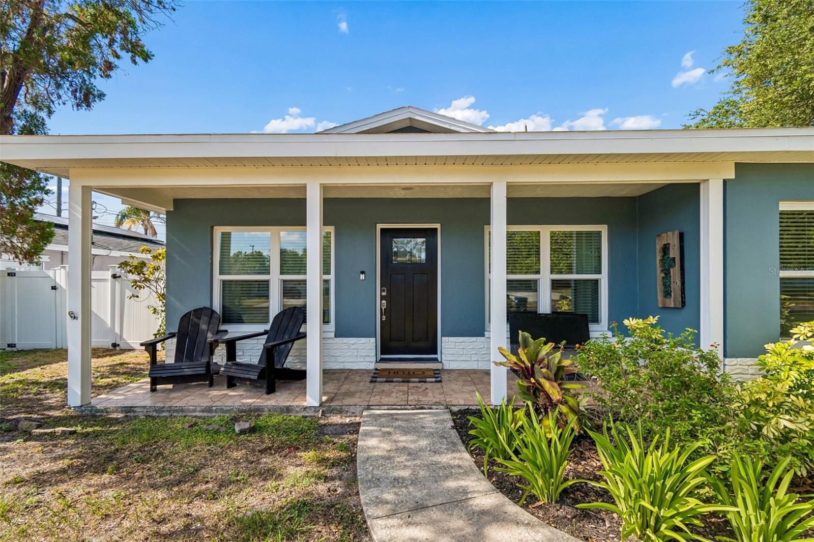 10748 VILLAGE GREEN AVE — photo 2