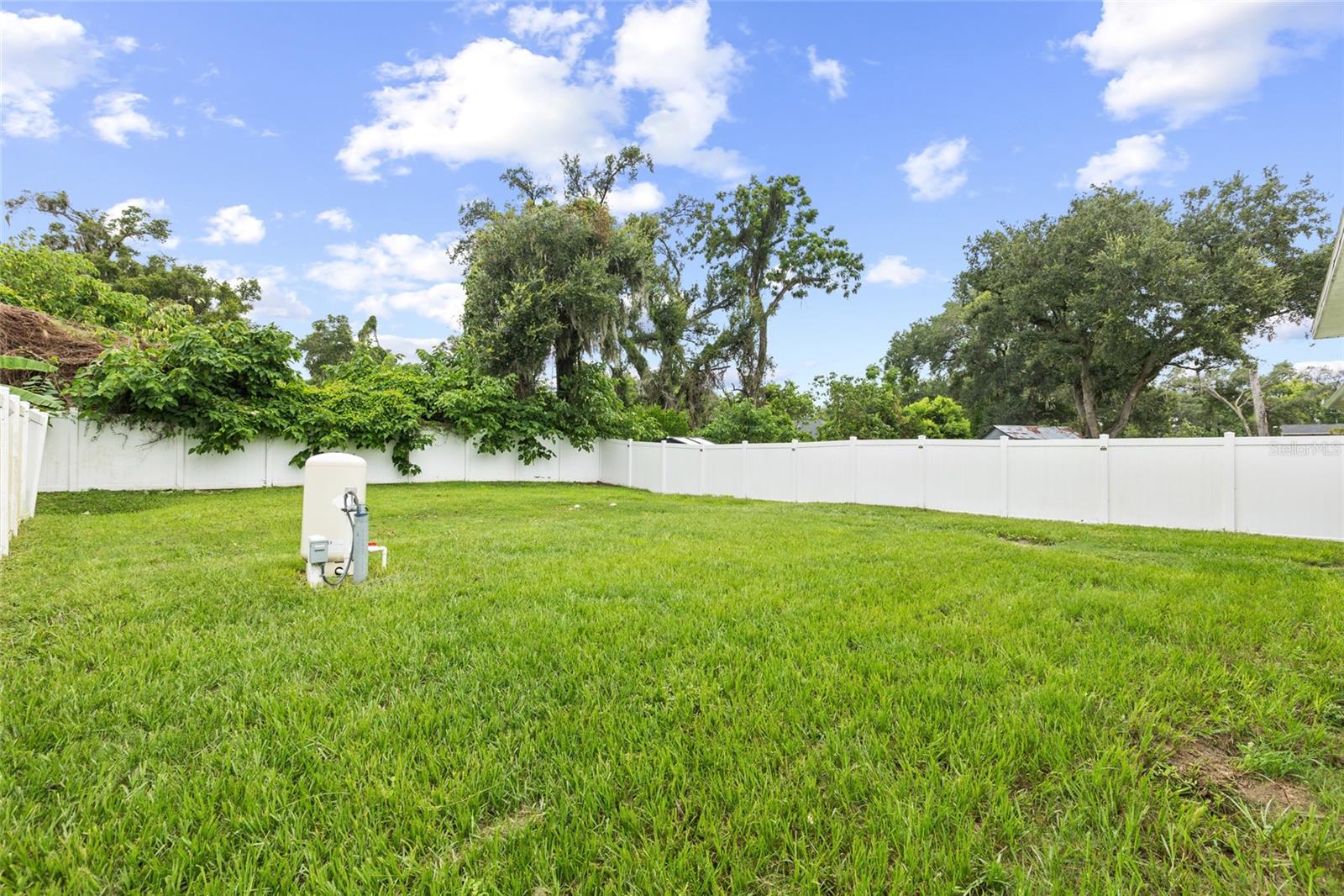 1747 S OAK ST — photo 28