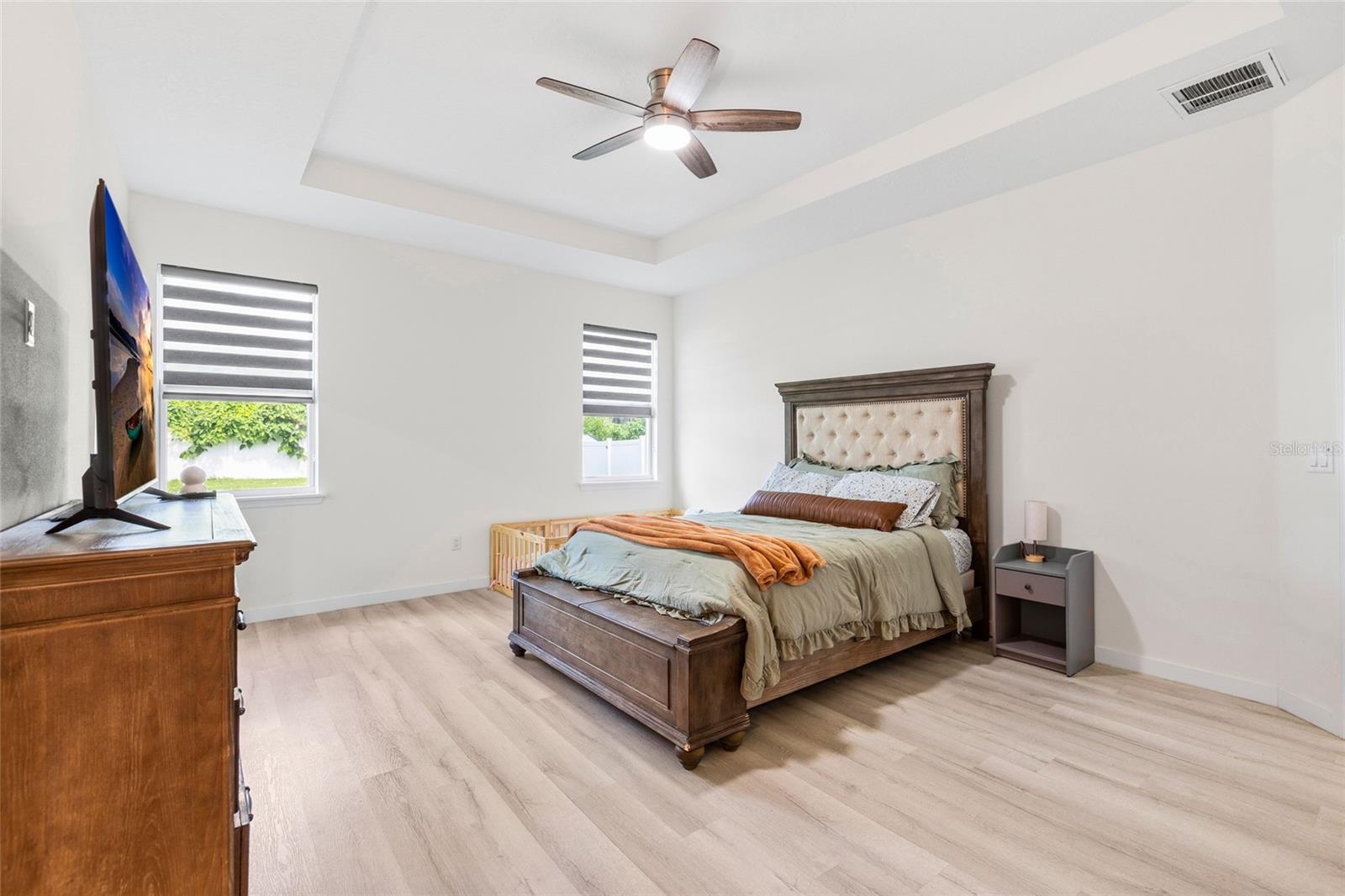 1747 S OAK ST — photo 15