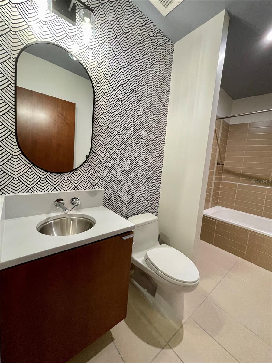 111 N 12TH ST #1810 — photo 26