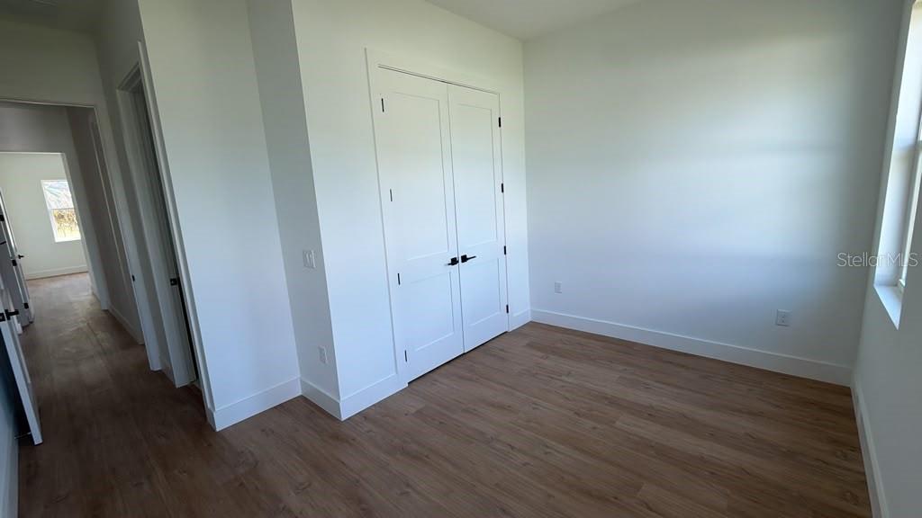 2227 SAYBROOK AVE — photo 33