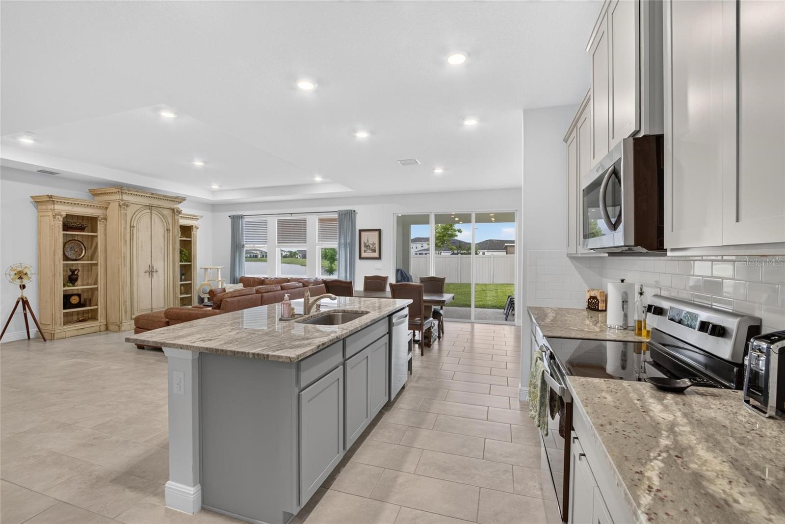 5633 HAWKS CAY ST — photo 14