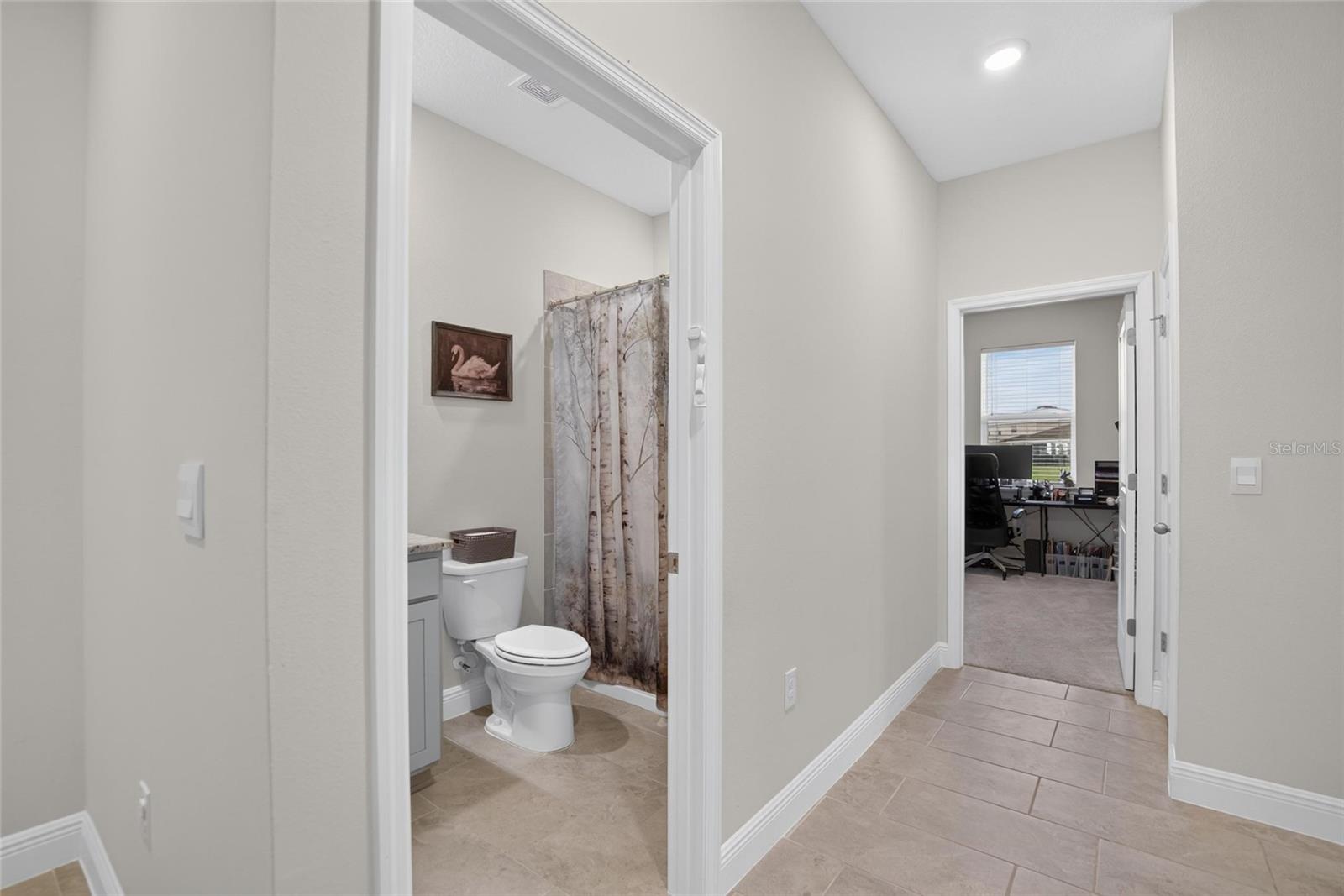 5633 HAWKS CAY ST — photo 21