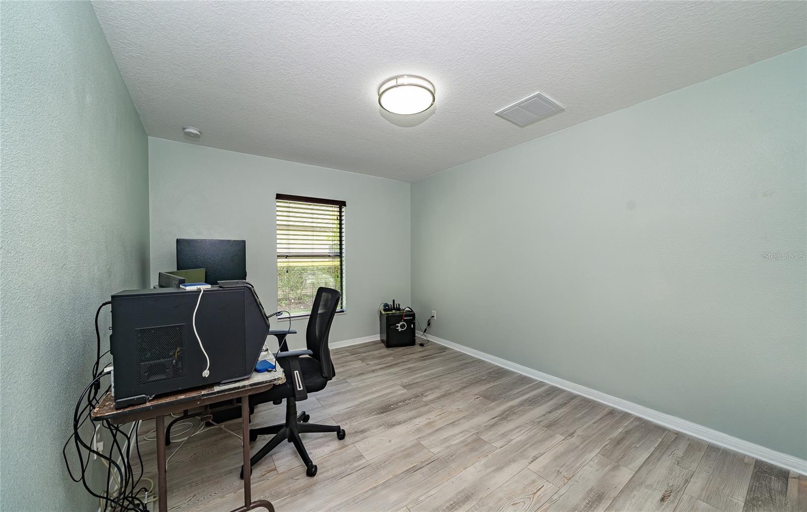4907 POINTE O WOODS DR — photo 25