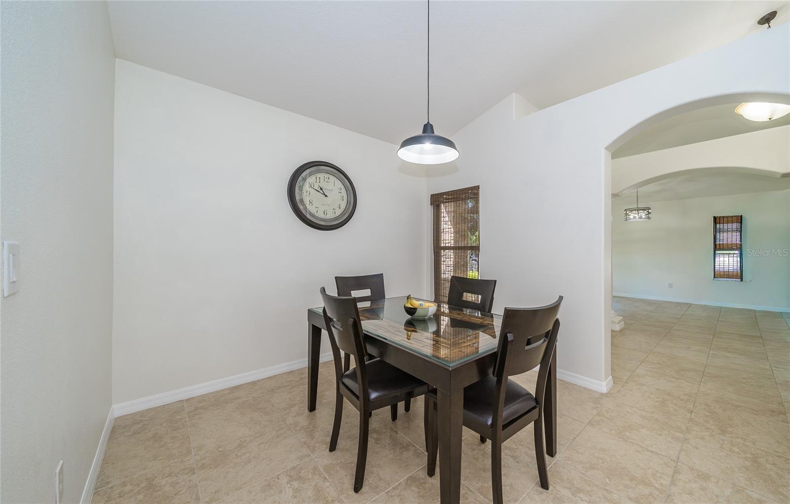 4907 POINTE O WOODS DR — photo 14