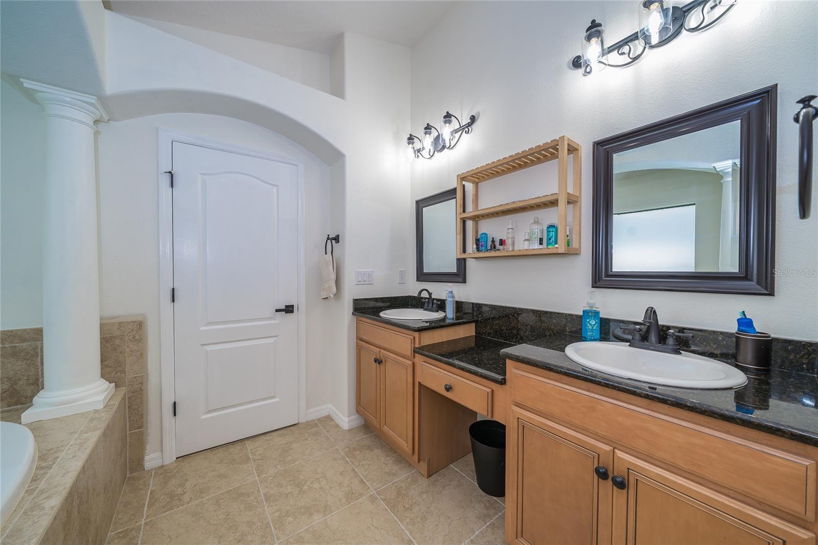 4907 POINTE O WOODS DR — photo 53