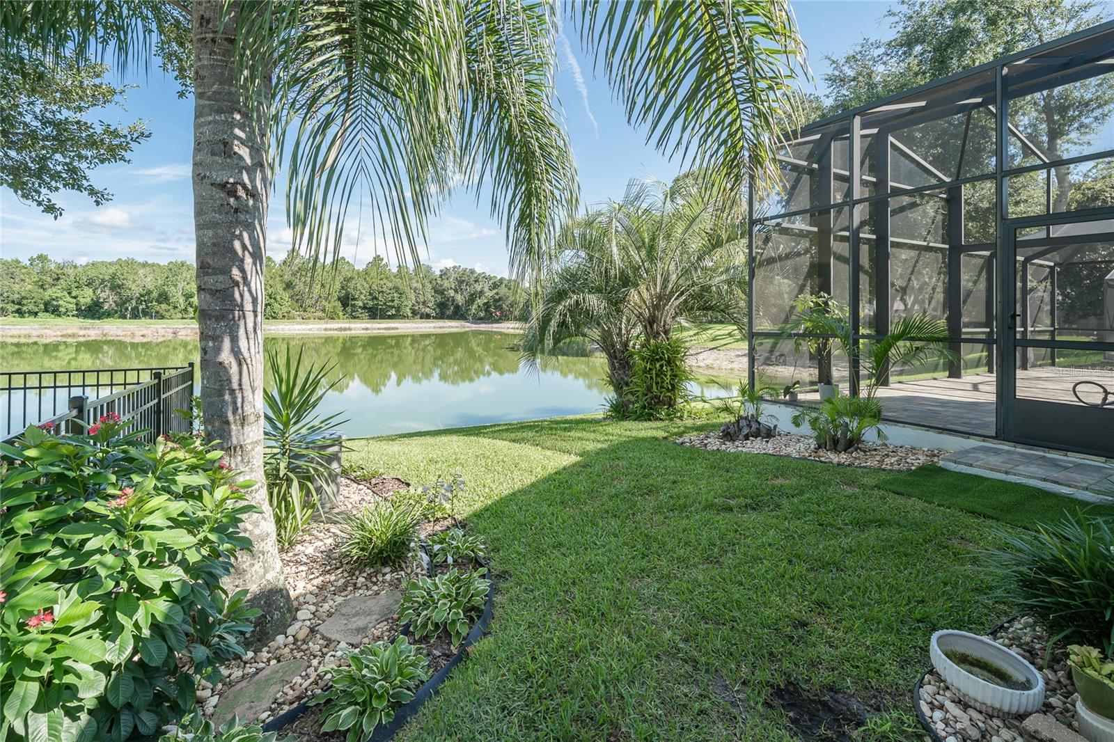4907 POINTE O WOODS DR — photo 5
