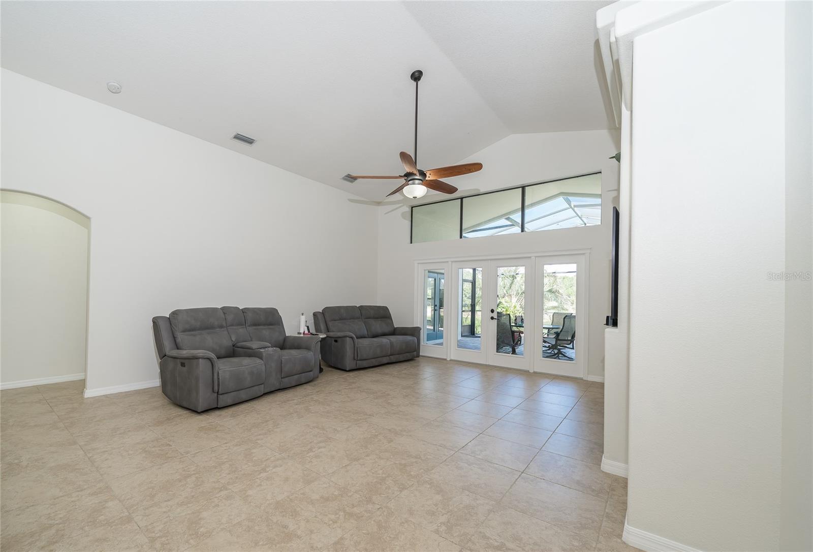 4907 POINTE O WOODS DR — photo 15