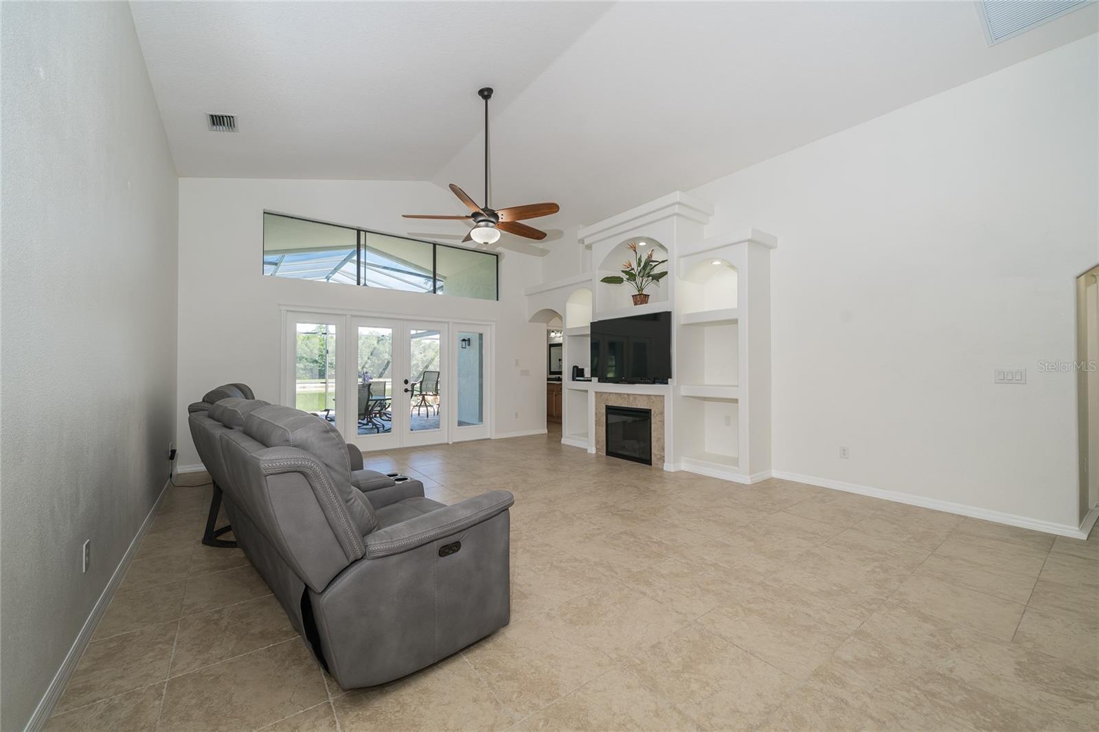 4907 POINTE O WOODS DR — photo 49