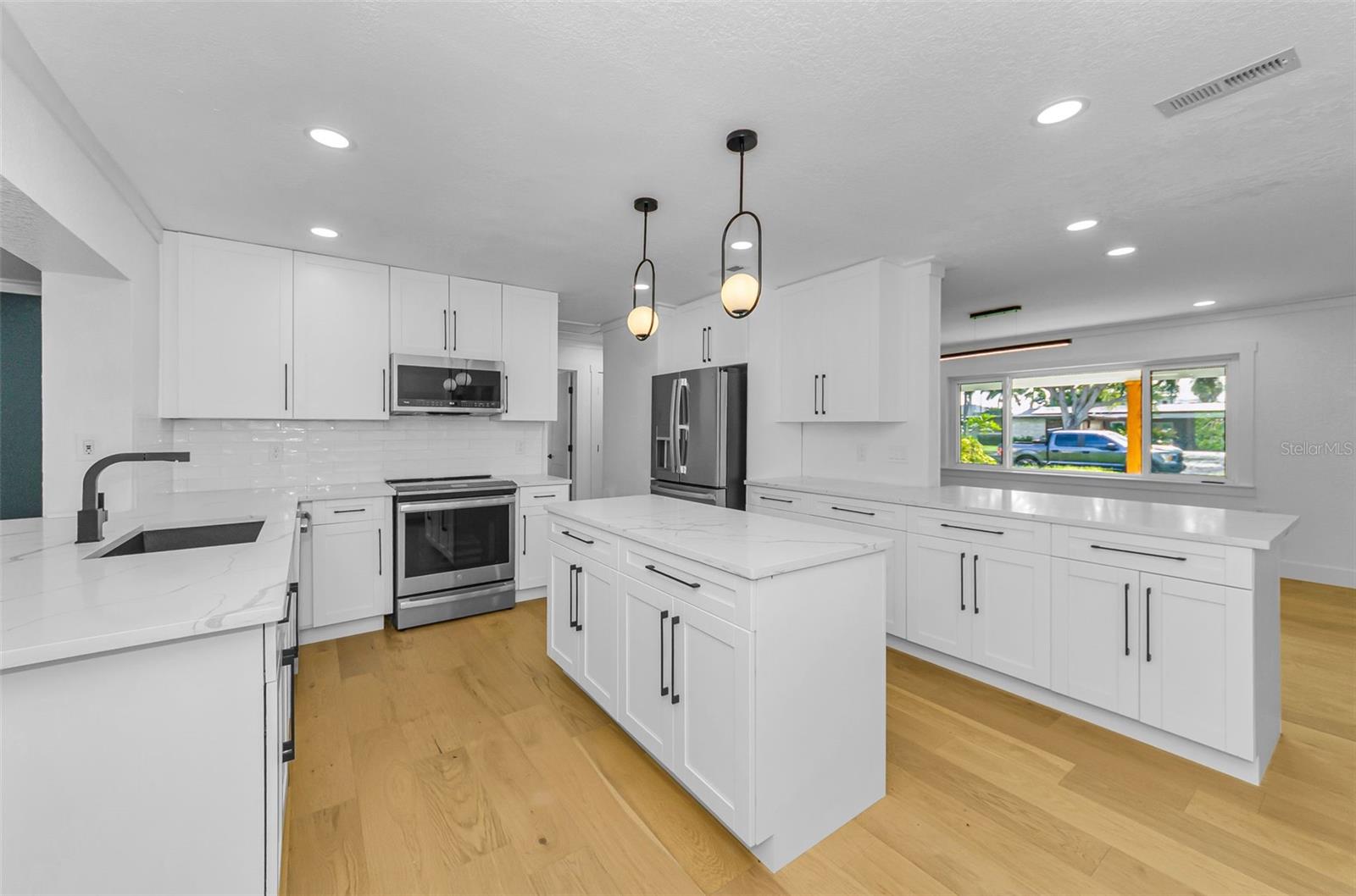 850 RAFAEL BLVD NE — photo 13