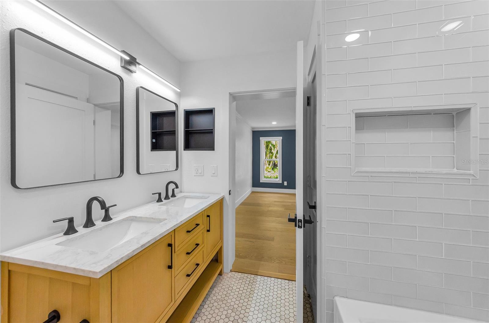 850 RAFAEL BLVD NE — photo 28