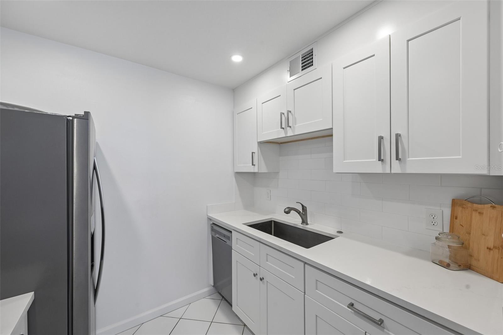 117 7TH ST N #1 — photo 11
