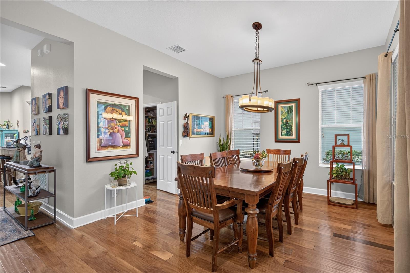 6144 CLIFF HOUSE LN — photo 9