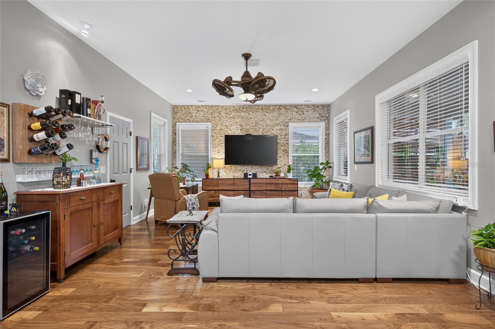 6144 CLIFF HOUSE LN — photo 25