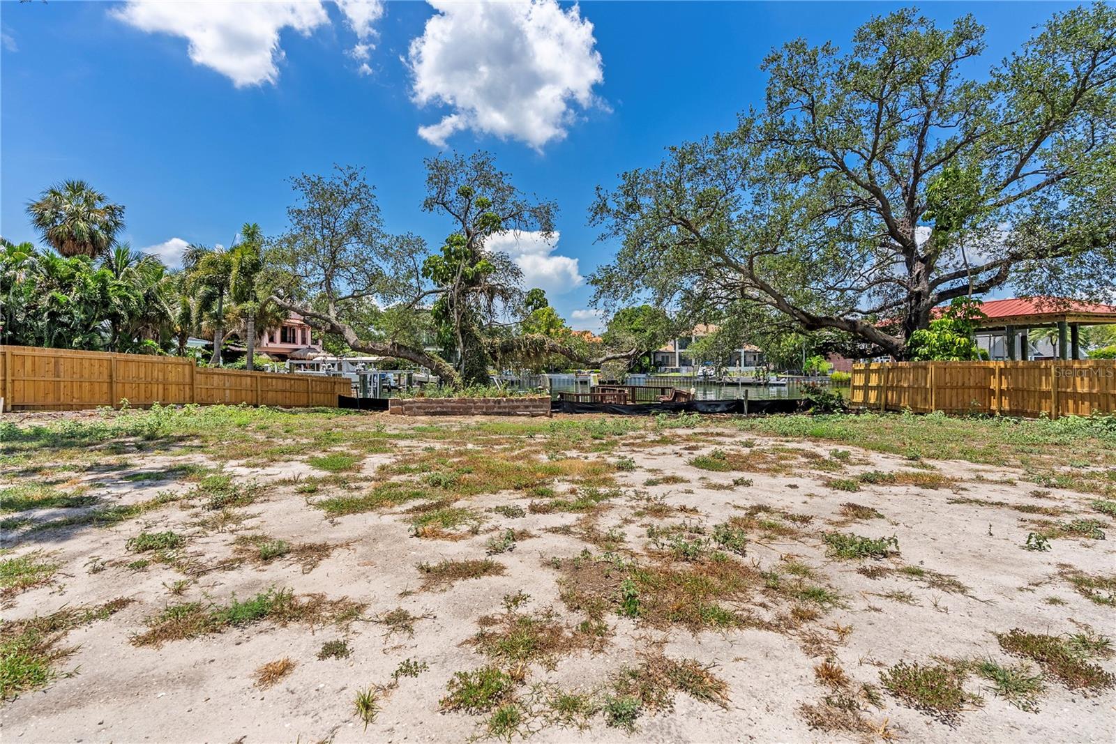 86 BAHAMA CIR — photo 17