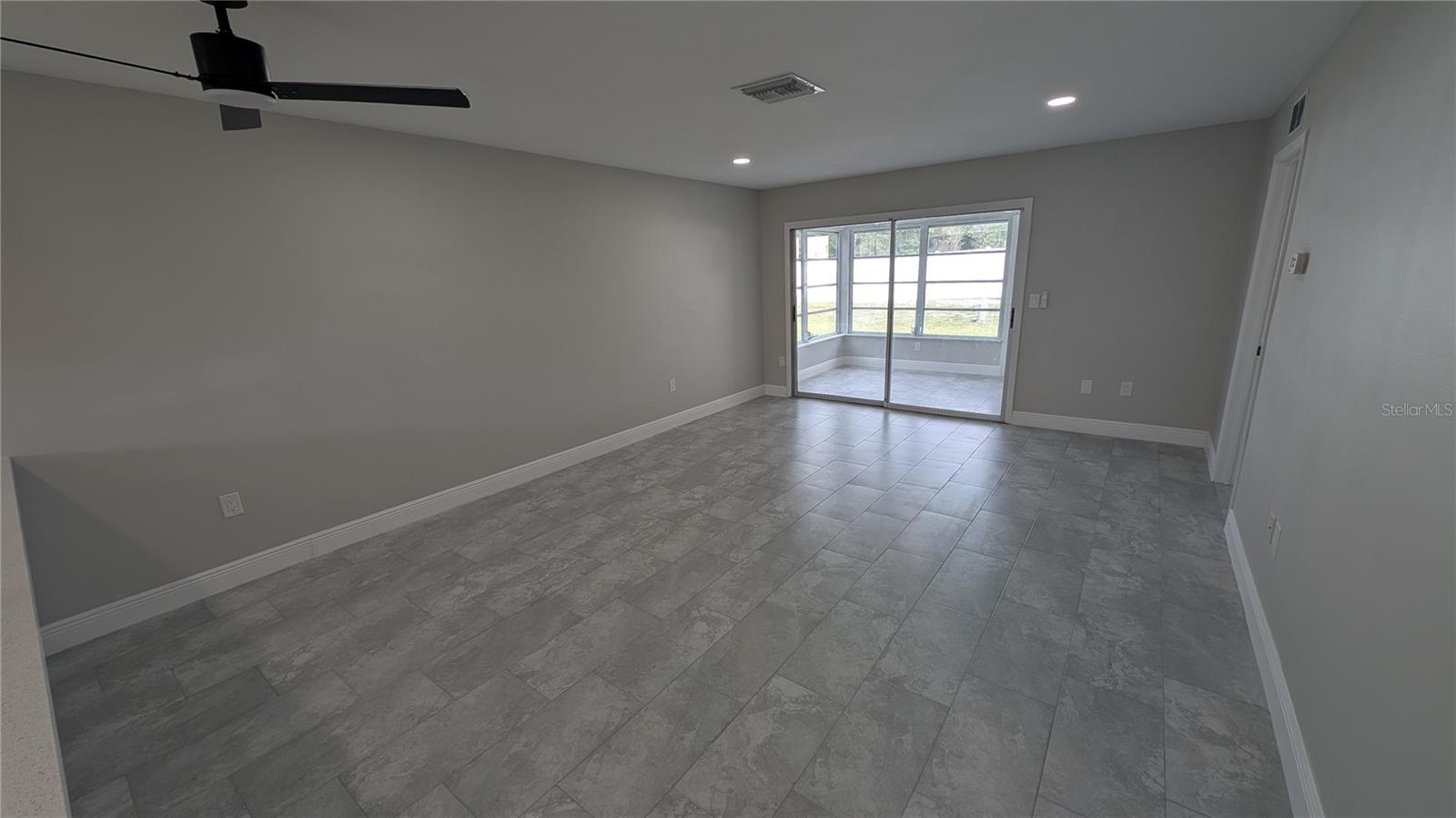 2888 BANCROFT CIR E #5B — photo 8