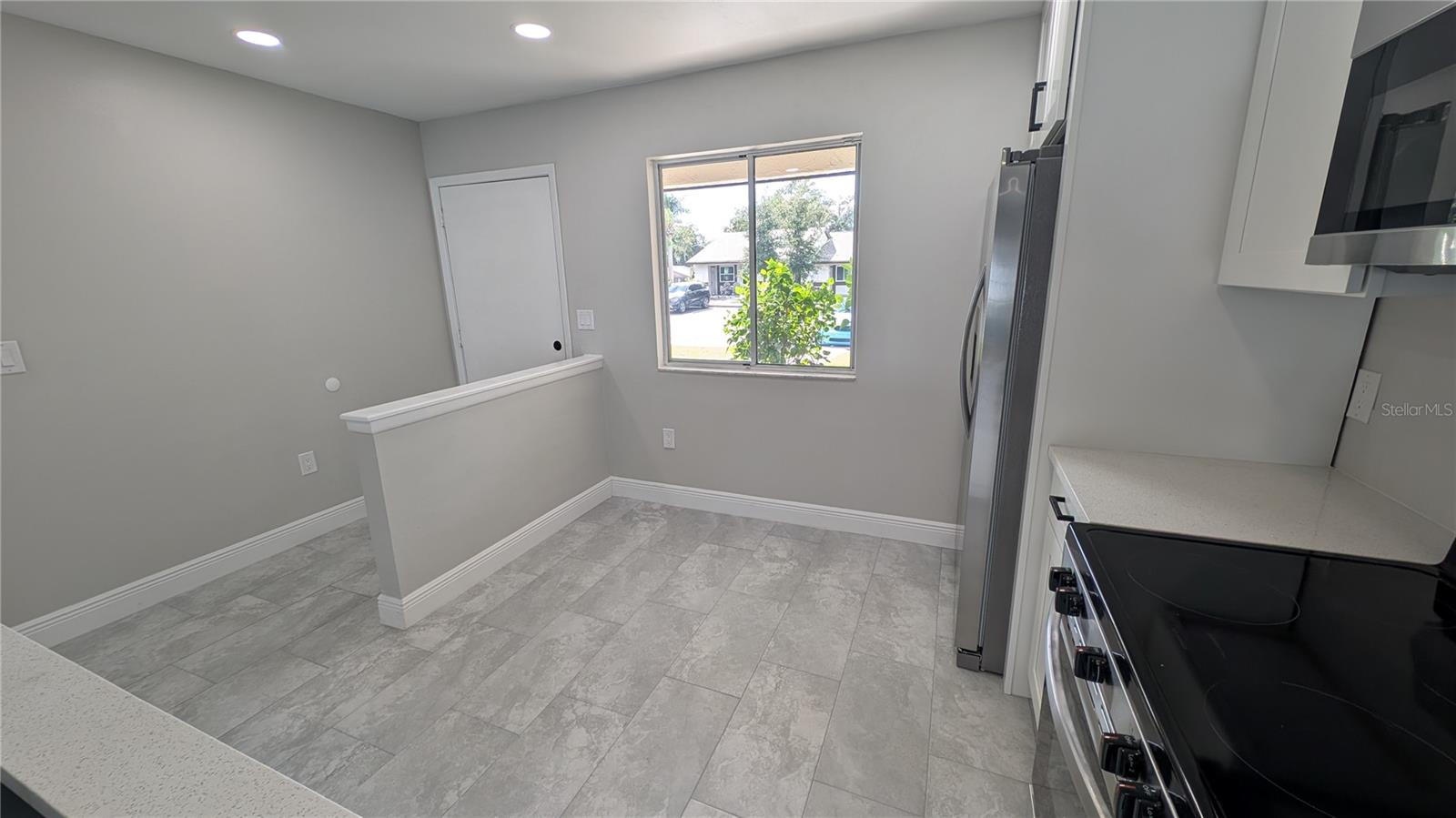 2888 BANCROFT CIR E #5B — photo 5