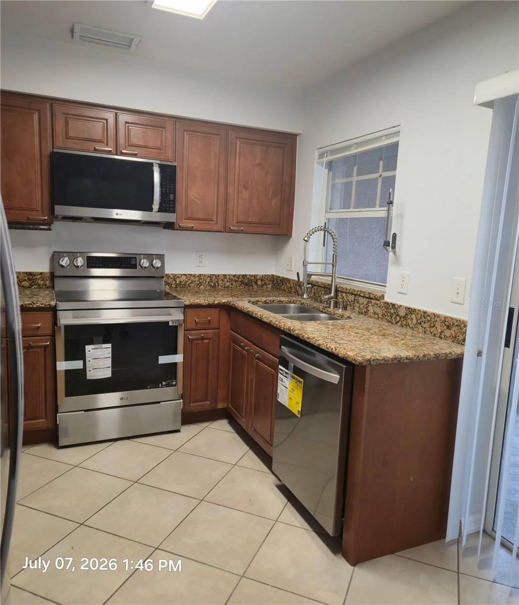 734 KENSINGTON LAKE CIR #BRANDON — photo 10