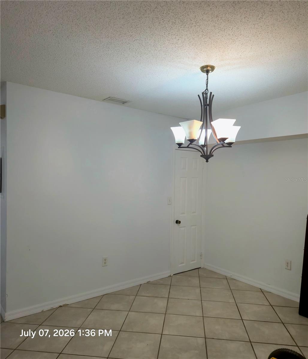 734 KENSINGTON LAKE CIR #BRANDON — photo 17