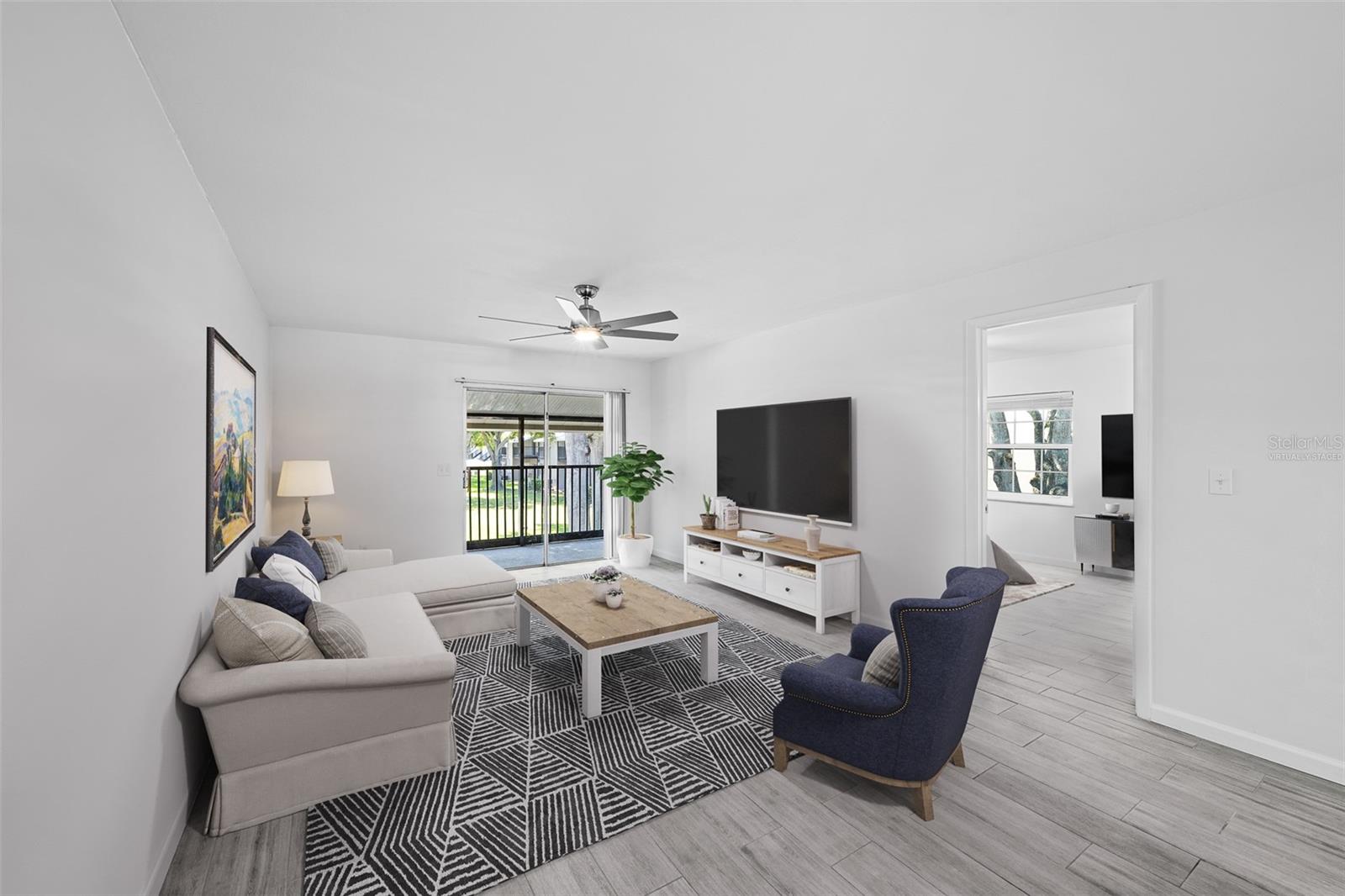 3812 N OAK DR #M72 — photo 3