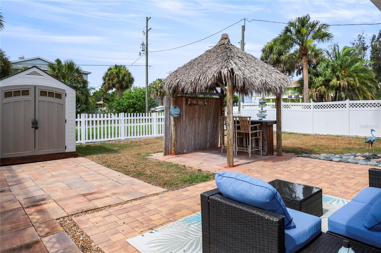 6814 DRIFTWOOD DR — photo 12