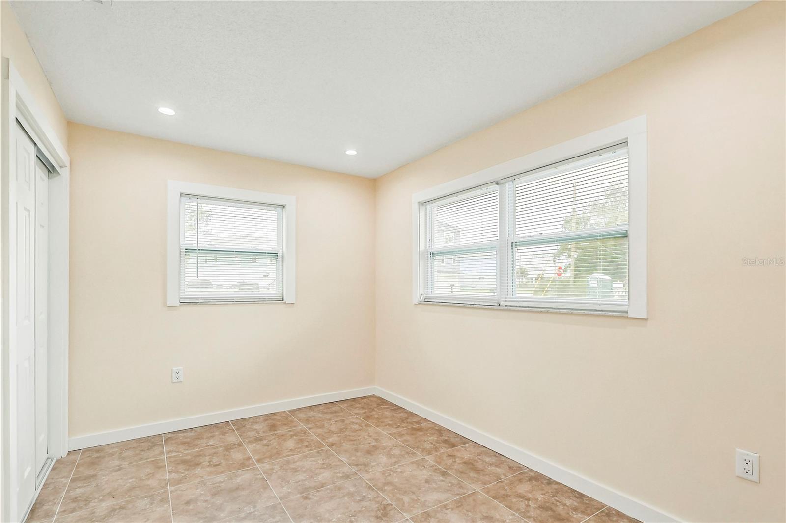 6814 DRIFTWOOD DR — photo 9