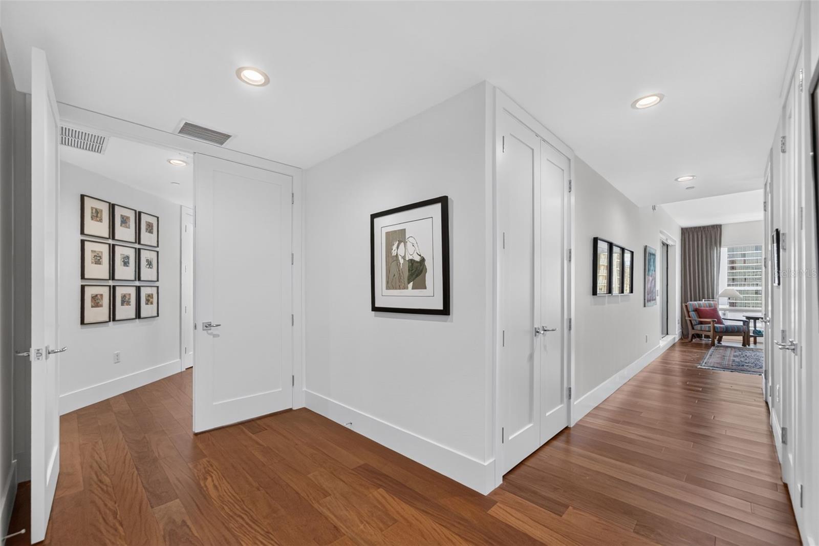 35 WATERGATE DR #1104 — photo 19