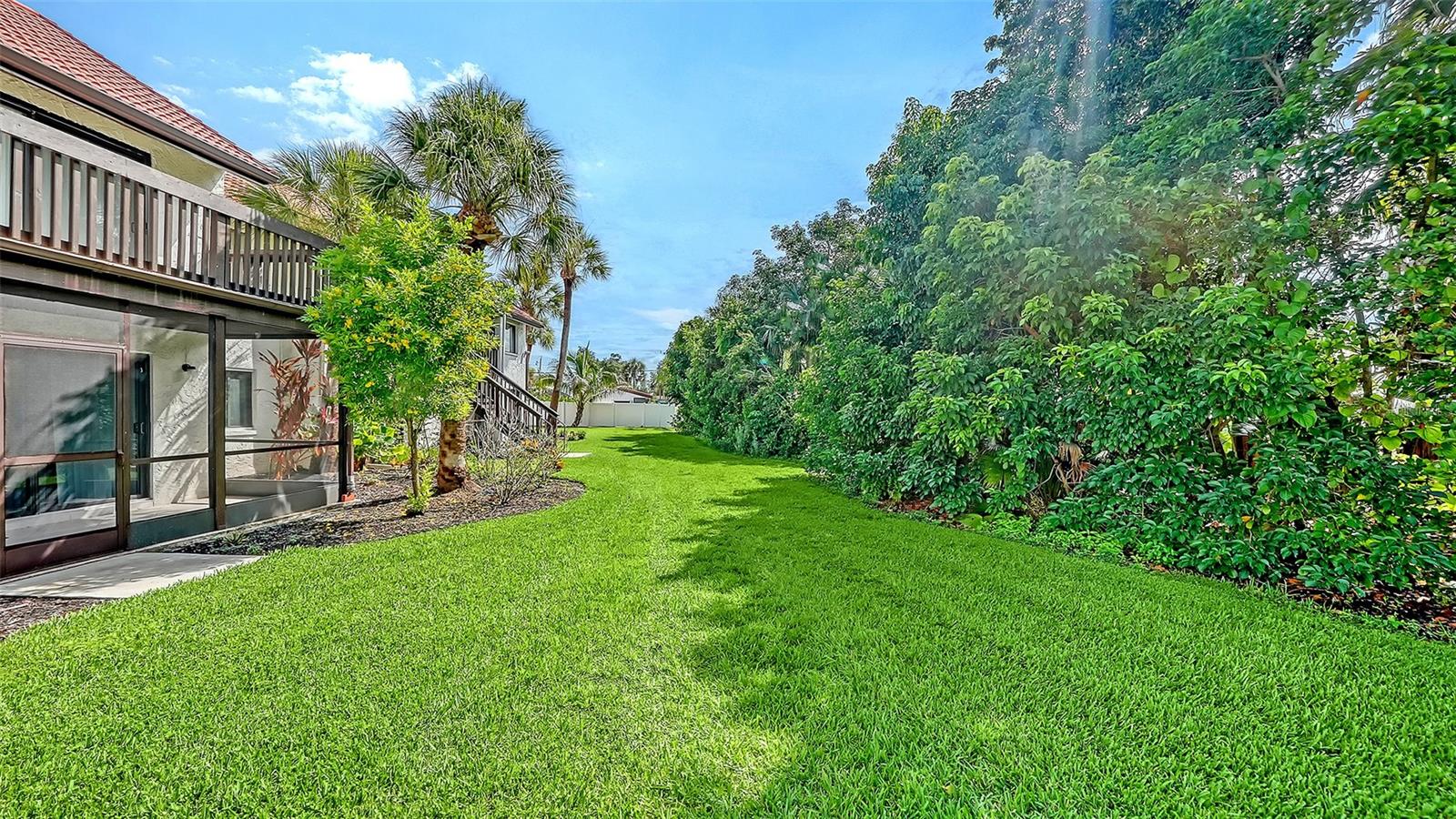 1646 STICKNEY POINT RD #101 — photo 47