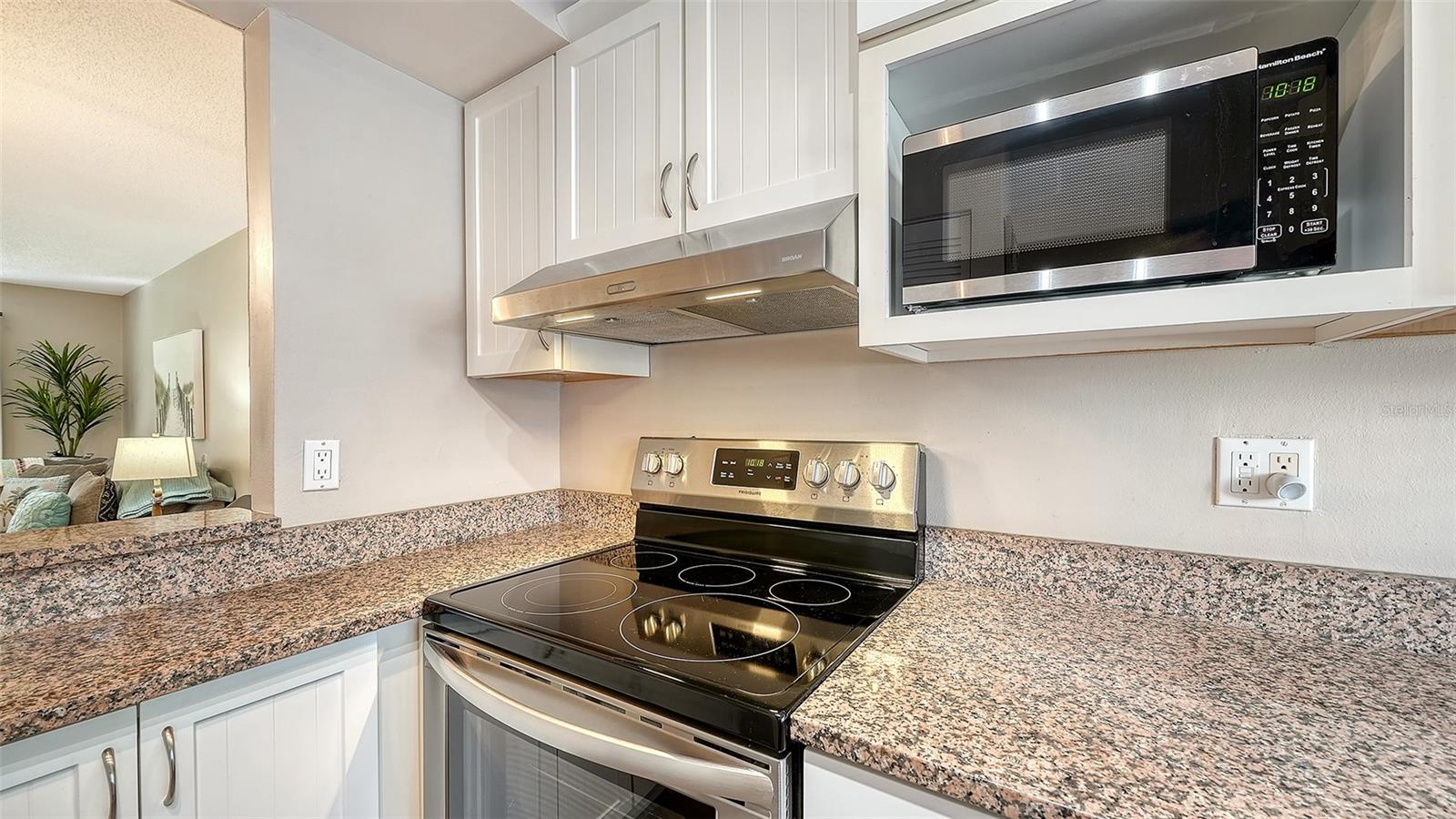 1646 STICKNEY POINT RD #101 — photo 25