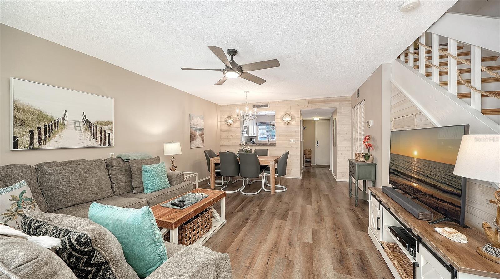 1646 STICKNEY POINT RD #101 — photo 15
