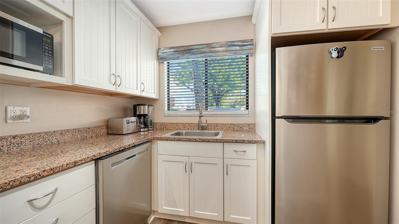 1646 STICKNEY POINT RD #101 — photo 24